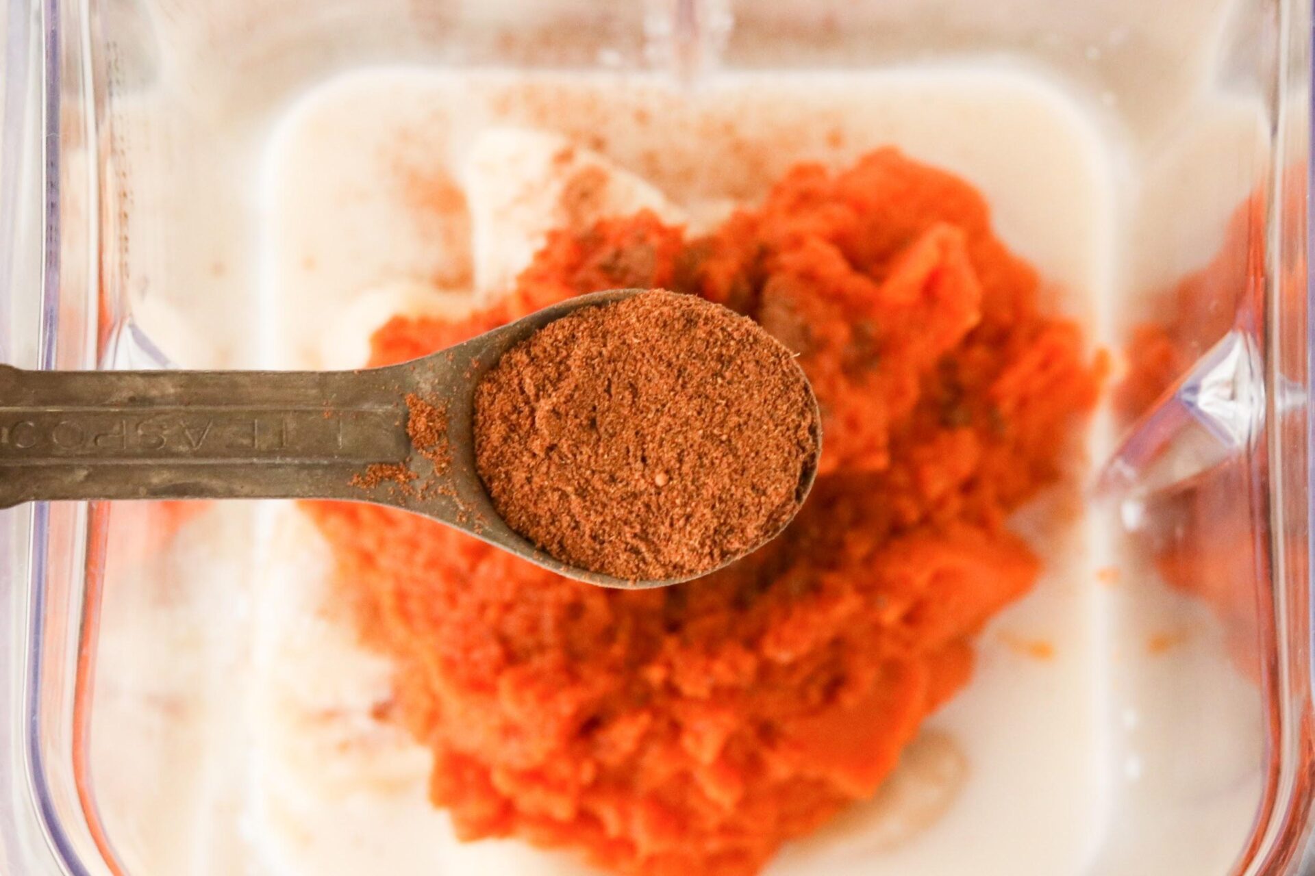 Pumpkin Pie Smoothie pumpkin spice in a teaspoon