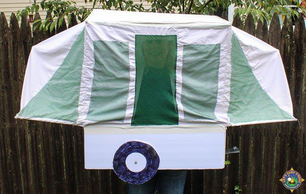 50+ DIY Halloween Costumes Halloween is upon us and that means trying to figure out Halloween Costumes! We have rounded up more than 50 DIY Halloween Costumes that are simple to throw together and absolutely adorable!