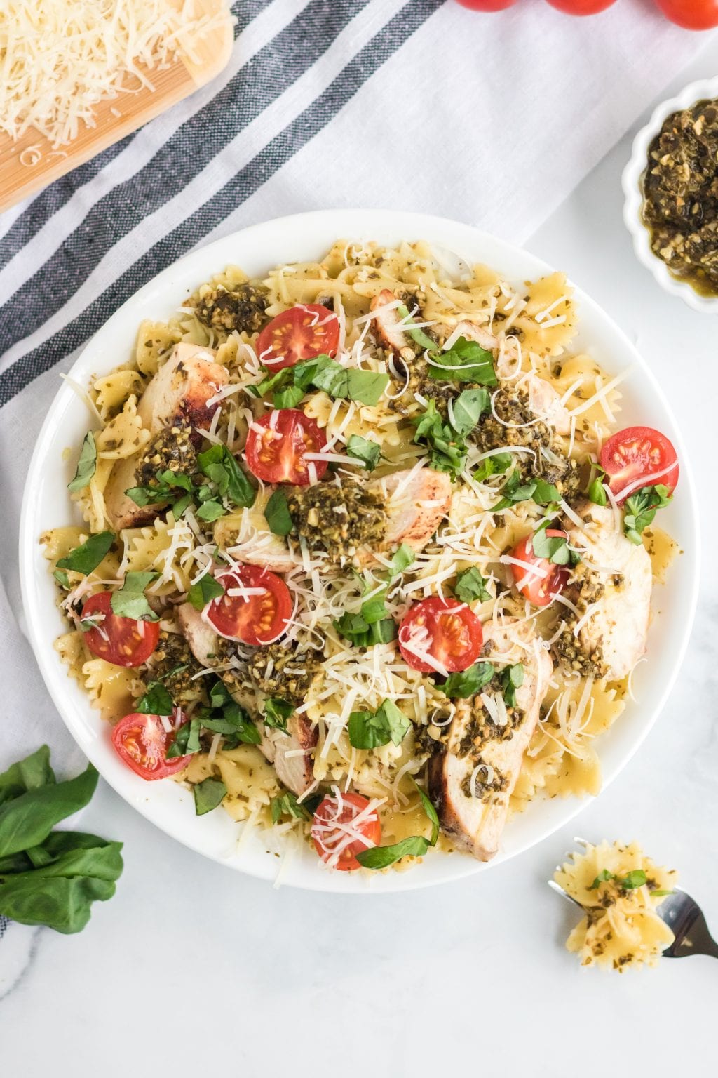 The Best Grilled Chicken Pesto Pasta