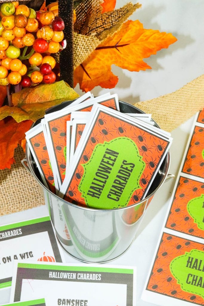 Are you looking for a new Halloween game for your family? Halloween charades is the perfect game for the whole family or your next Halloween party! 